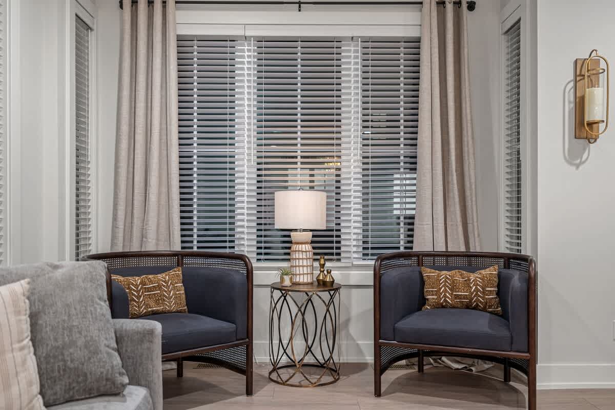 And suddenly it’s the coziest corner you’ve ever seen! Grab a seat, spill some tea (figuratively, of course), and enjoy the vibe.