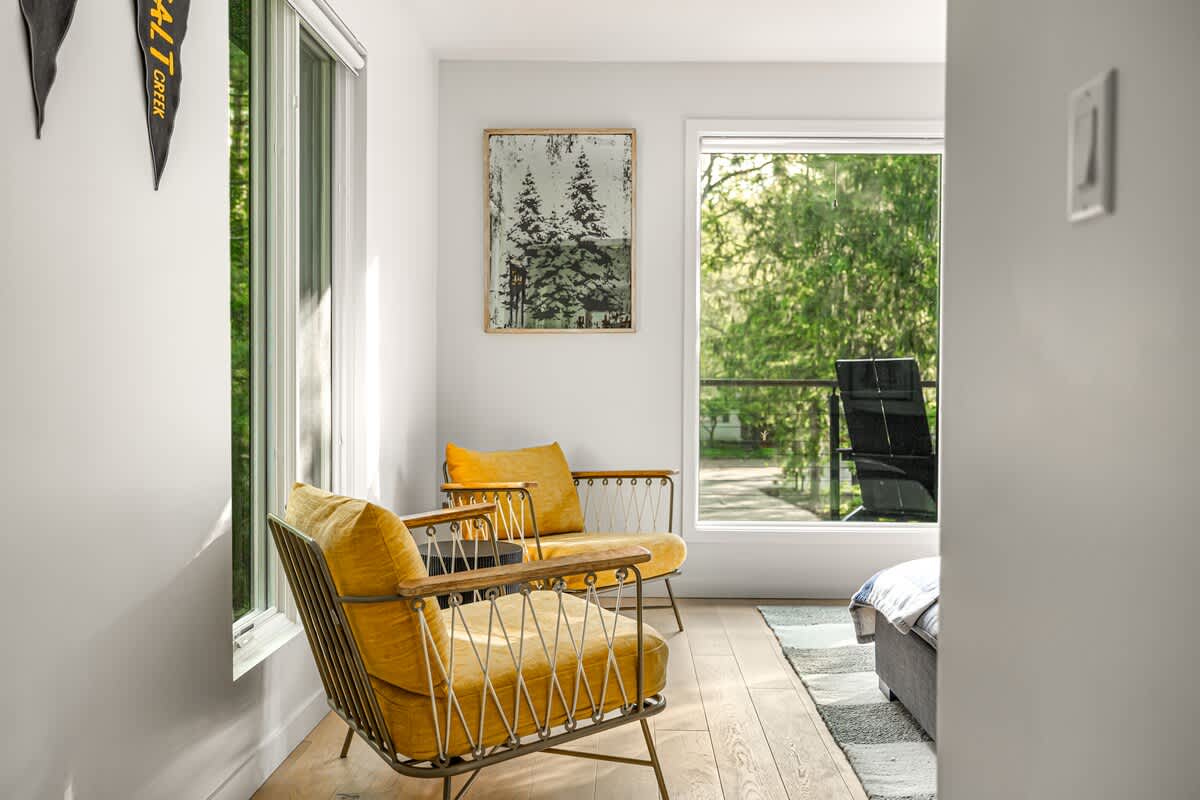 These chairs aren’t just seats—they’re sunshine with armrests.