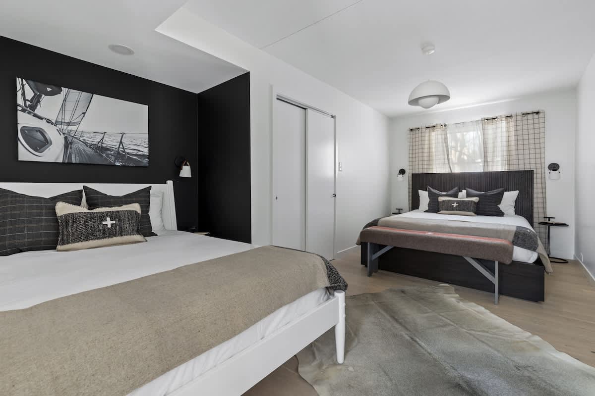 Bedroom 4 is on the upper level & has 2 queen-size beds.