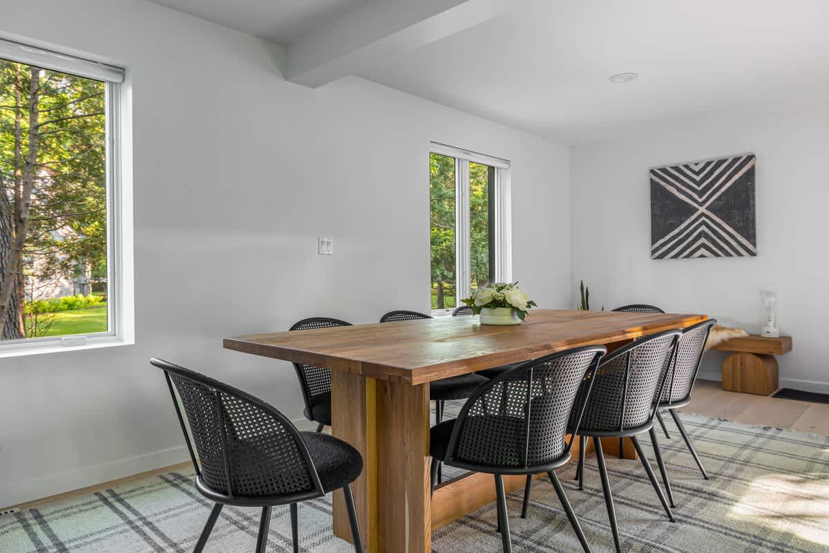 Perfect for big meals, great convos, and making memories.