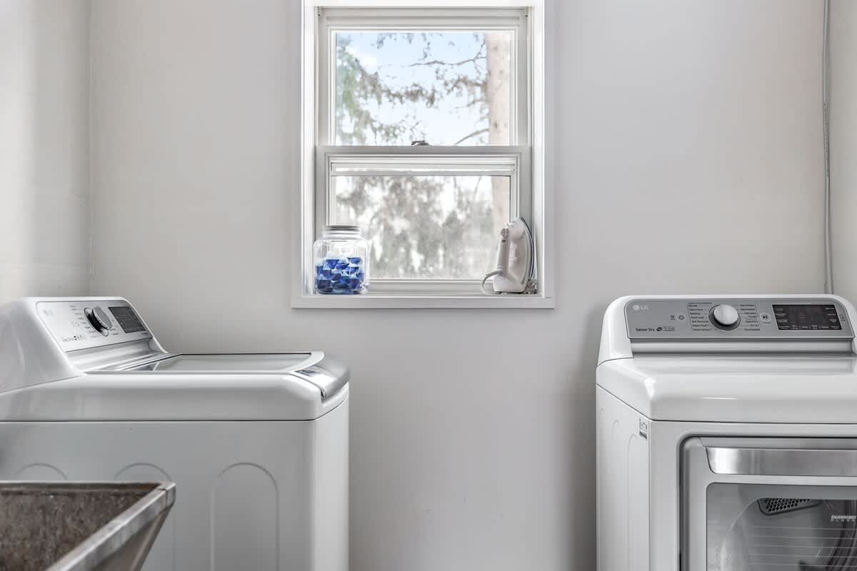 Laundry day? More like laundry therapy.