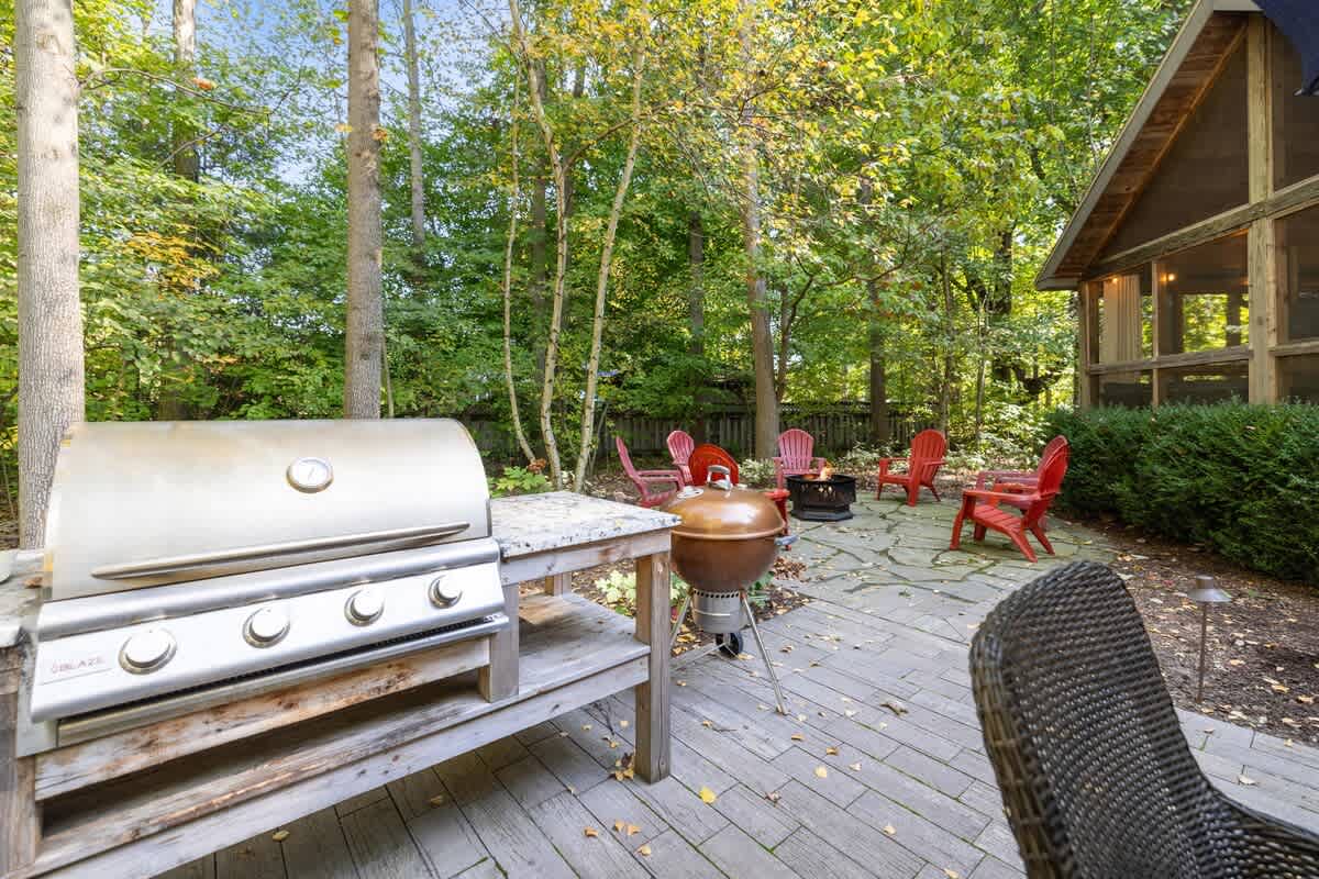 This patio was made for good food, great friends, and unforgettable nights!