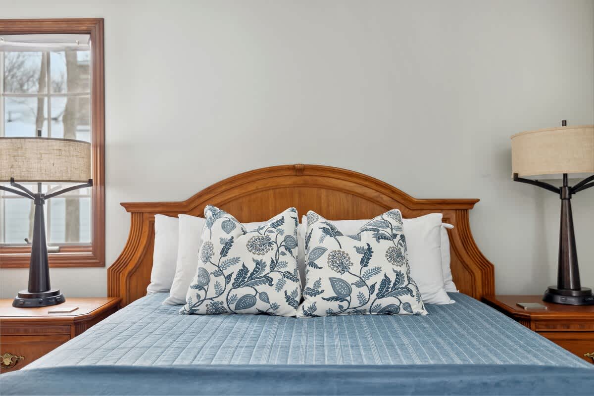 Fluff the pillows, dim the lights, and let the ‘do not disturb’ mode activate.