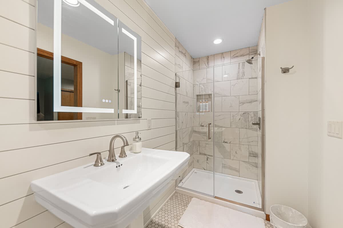 Bright, modern, and made for relaxation.