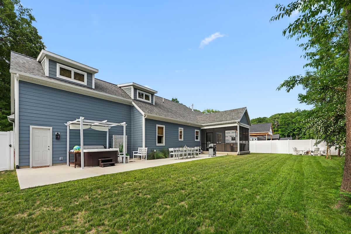 Outdoor living, all in one stylish fenced-in space.
