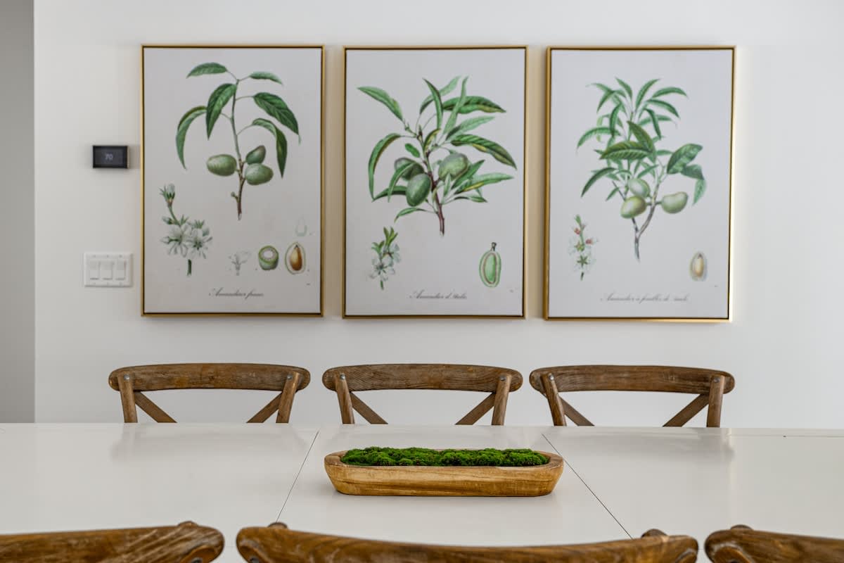 Every meal feels like a special occasion in a space this beautiful.