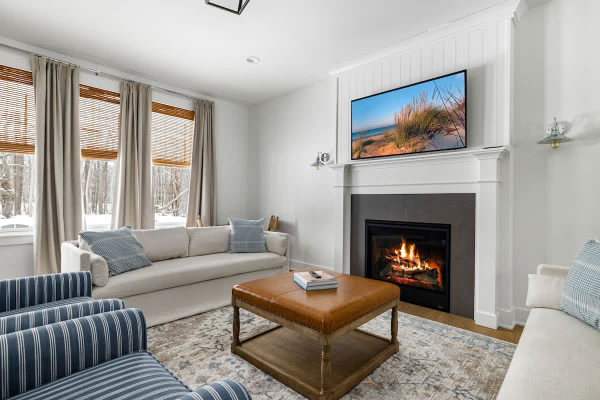 A fireplace, a good book, and a comfy couch… the recipe for happiness!