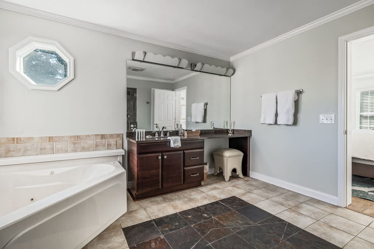 A relaxing soak, a fluffy towel, and nothing on your to-do list. Perfection.