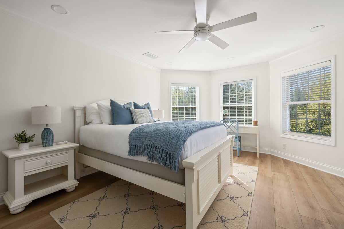 Bedroom 3 is on the upper level & has a queen-size bed.