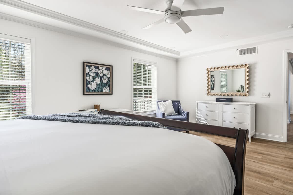 Cozy reading nook, plush bedding, and natural light galore—yes, please!