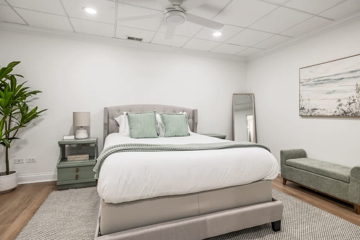 Other sleeping area is on the lower level & has a queen-size bed.