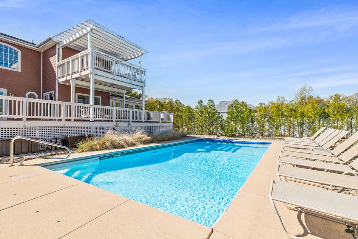 Featured Property Sunny Dunes Retreat