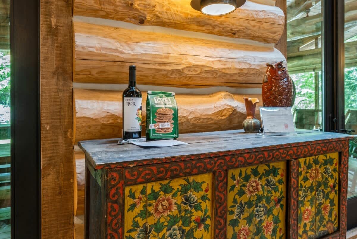 A warm welcome with local flair and rustic elegance.