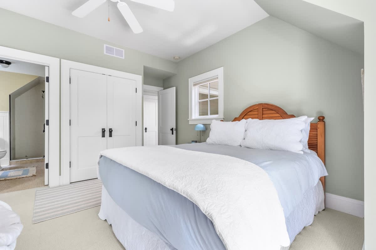 Bedroom 4 is on the upper level & has a queen sized bed.