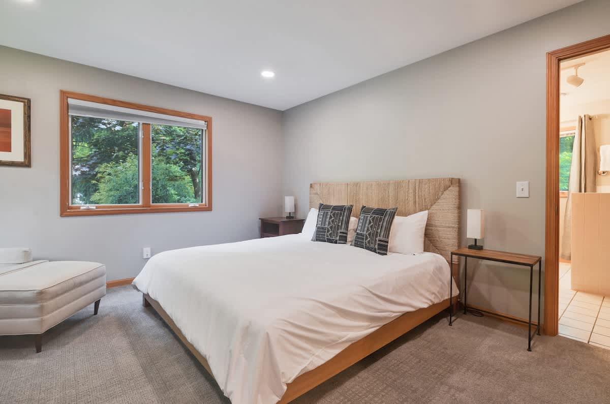 Primary Bedroom is on the main level & has king-size bed.