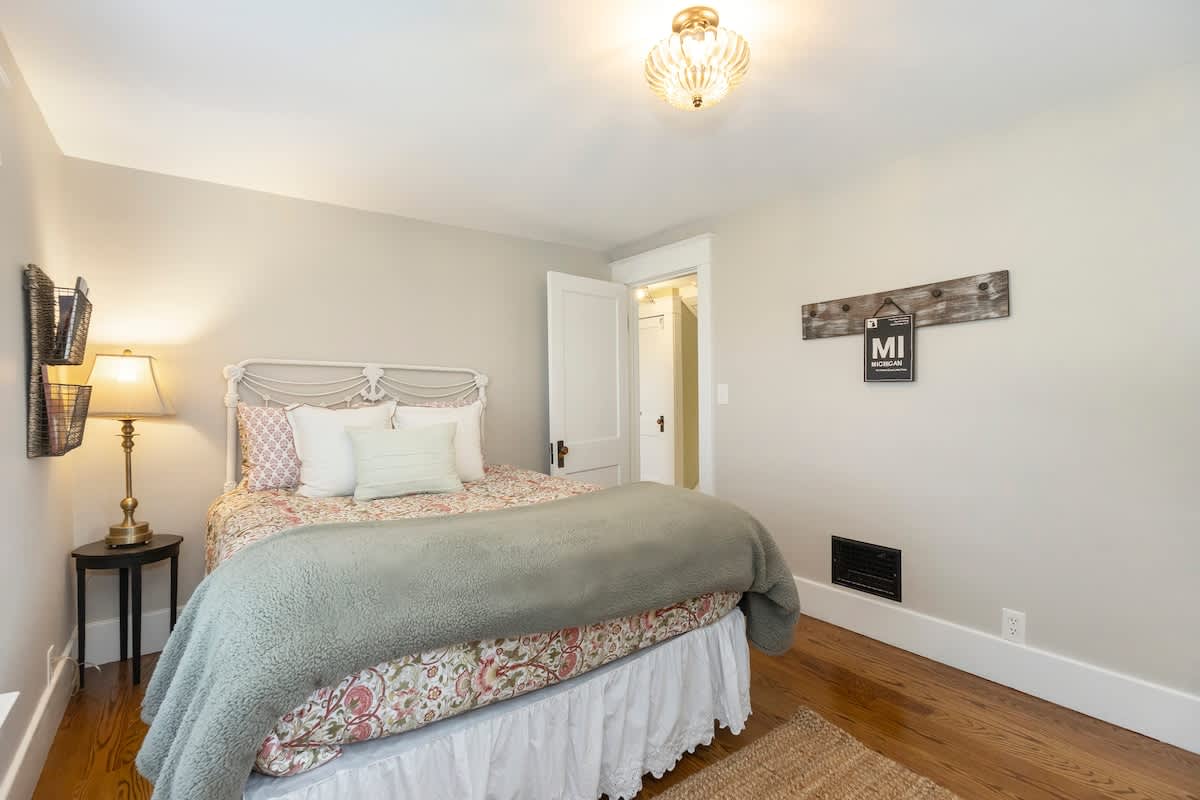 Bedroom 2 is on the upper level & has a queen-size bed.