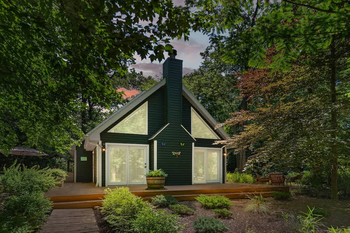 Modern woodland magic wrapped in timeless charm.