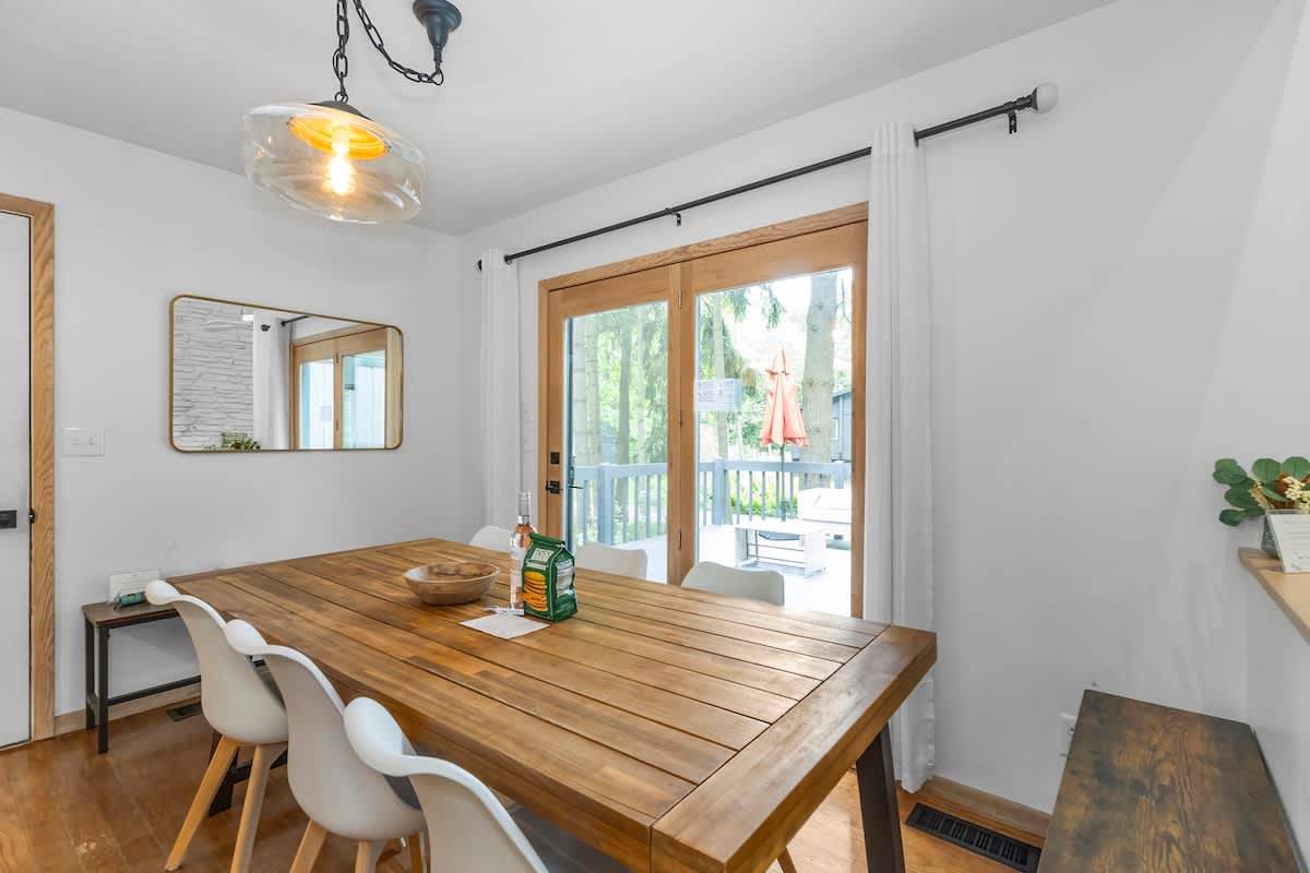 A simple, elegant space for every shared meal.