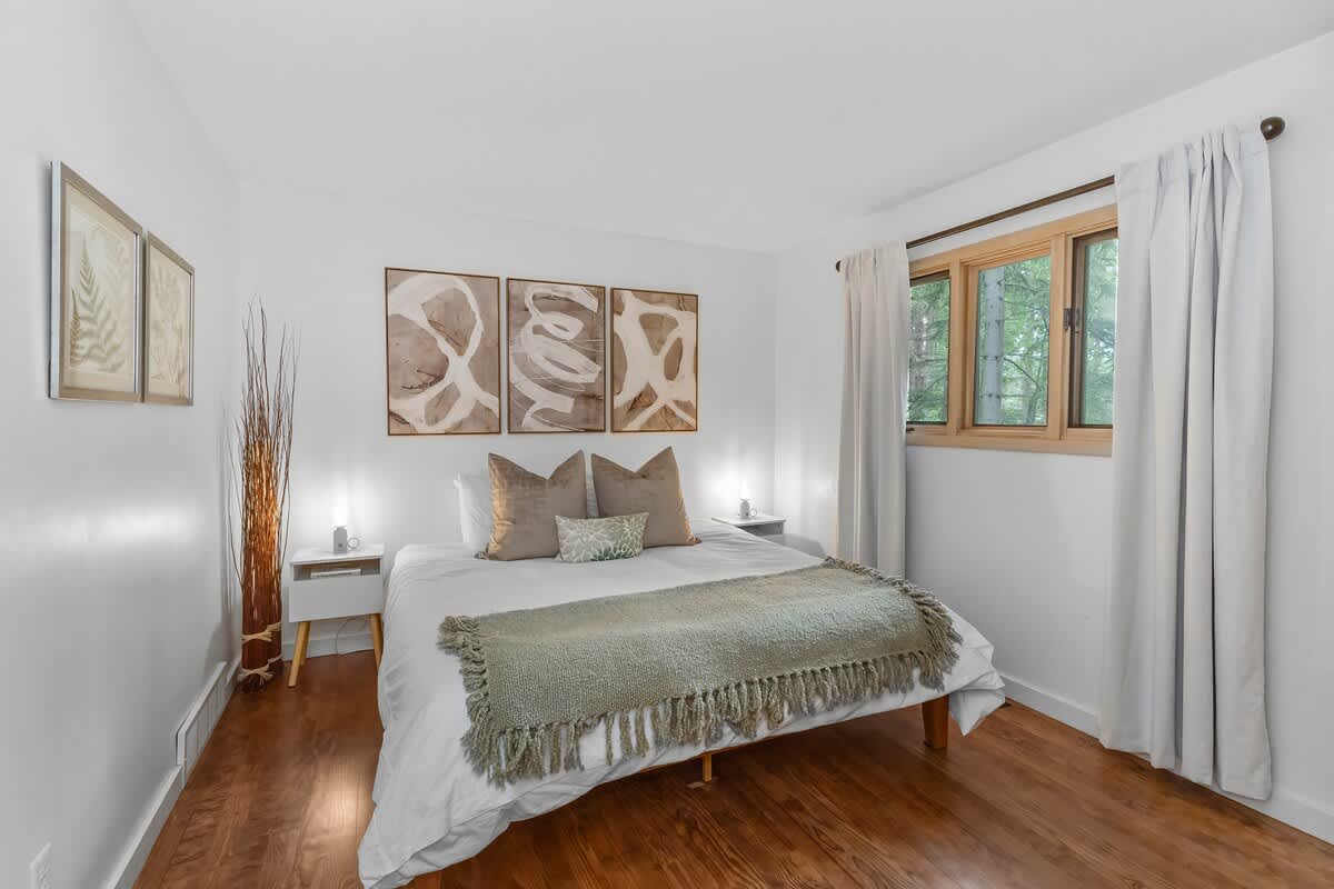 Neutral hues, natural light, and a touch of modern art.