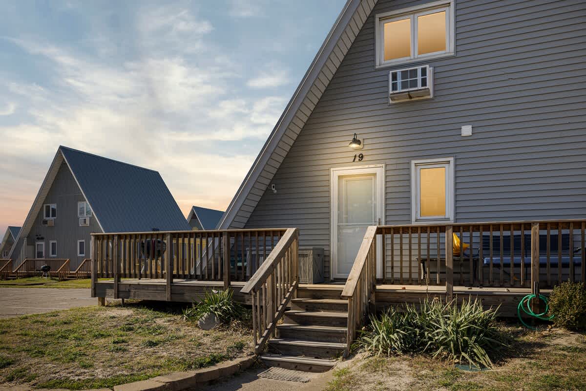 We look forward to hosting you at Leila's Chalet!