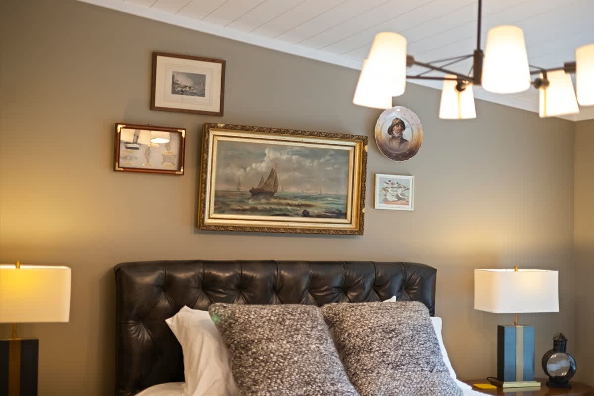 The Woodsmen’s main suite, where design and elegant comfort are standard.