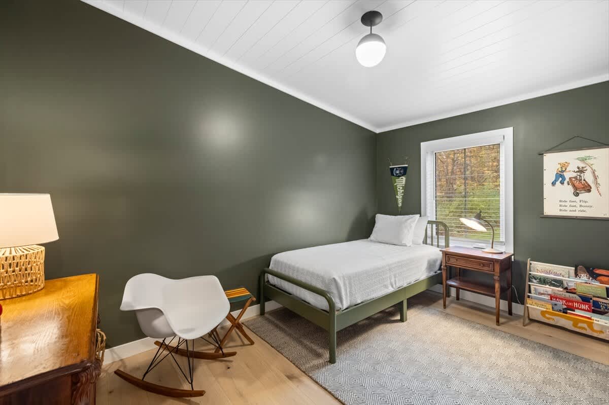 Bedroom 3 has a twin-size bed.