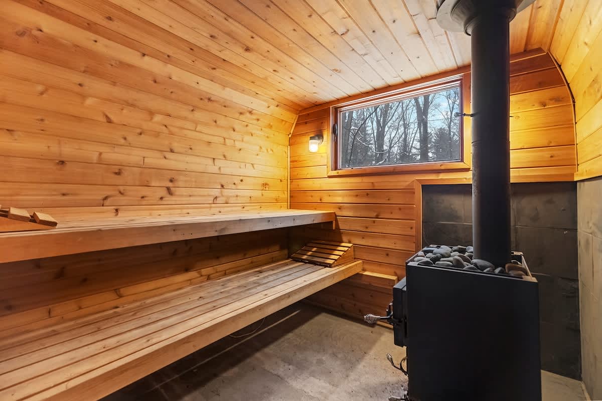 Your private cedar sauna quiet, calming, and wonderfully indulgent.