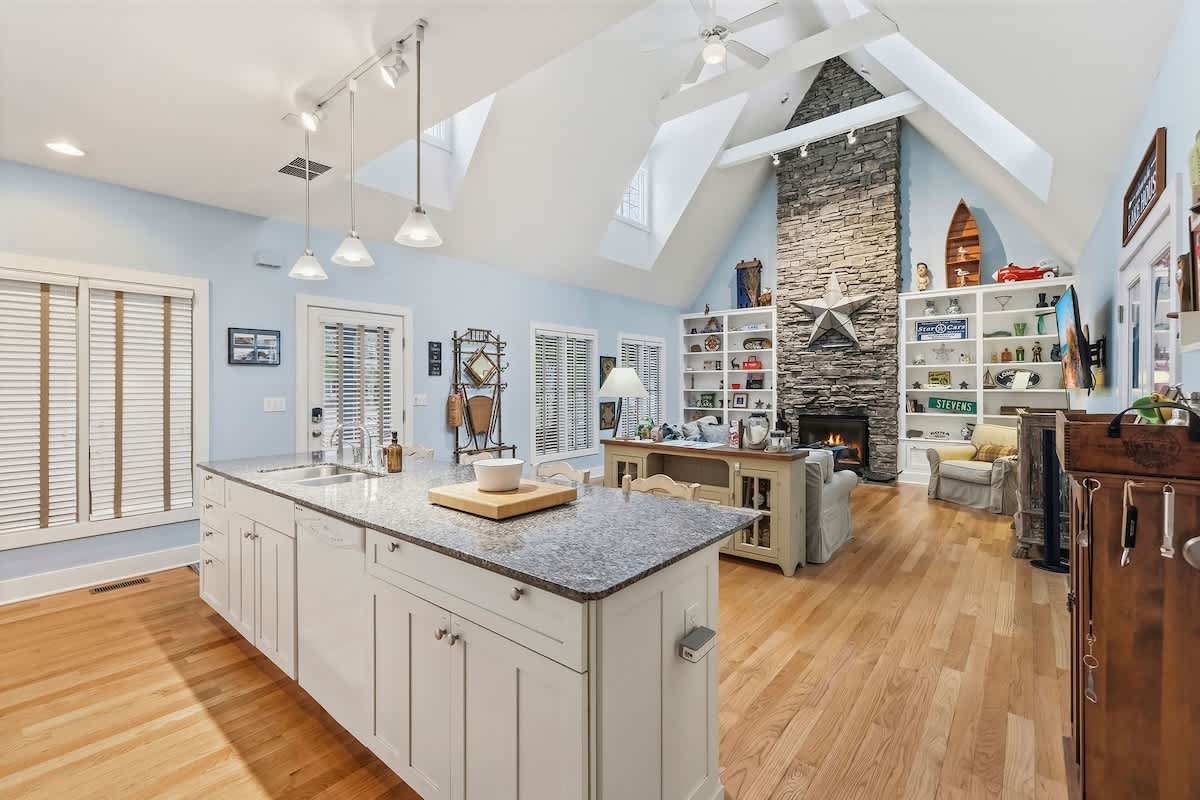 Welcome to Start Cottage in Union Pier, MI!