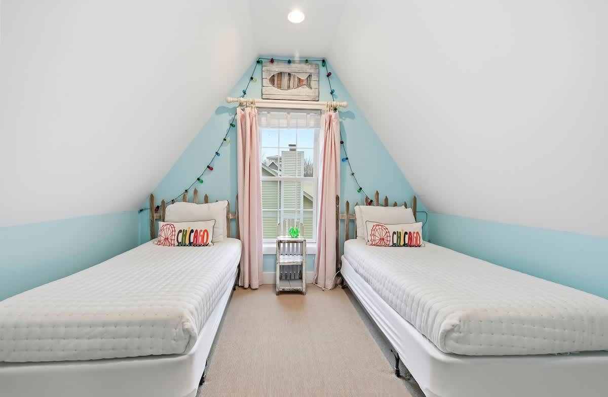 Bedroom 3 is on the upper level with 2 twin-size beds.