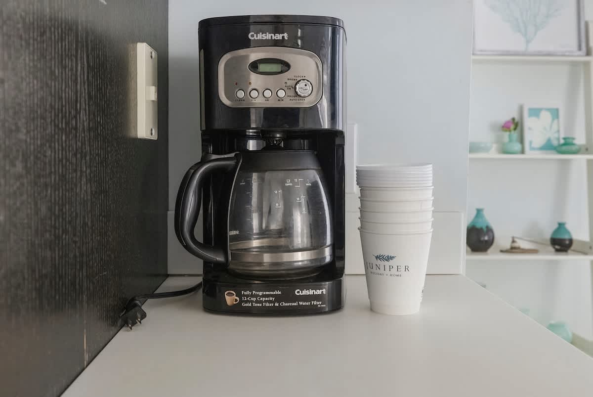 Fuel your Beachwalk mornings with coffee before the lake.
