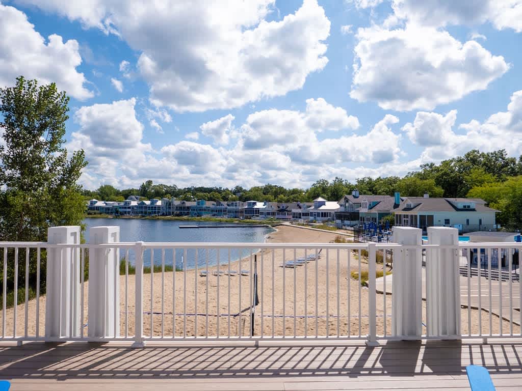 A front-row seat to Beachwalk’s shoreline and resort amenities.