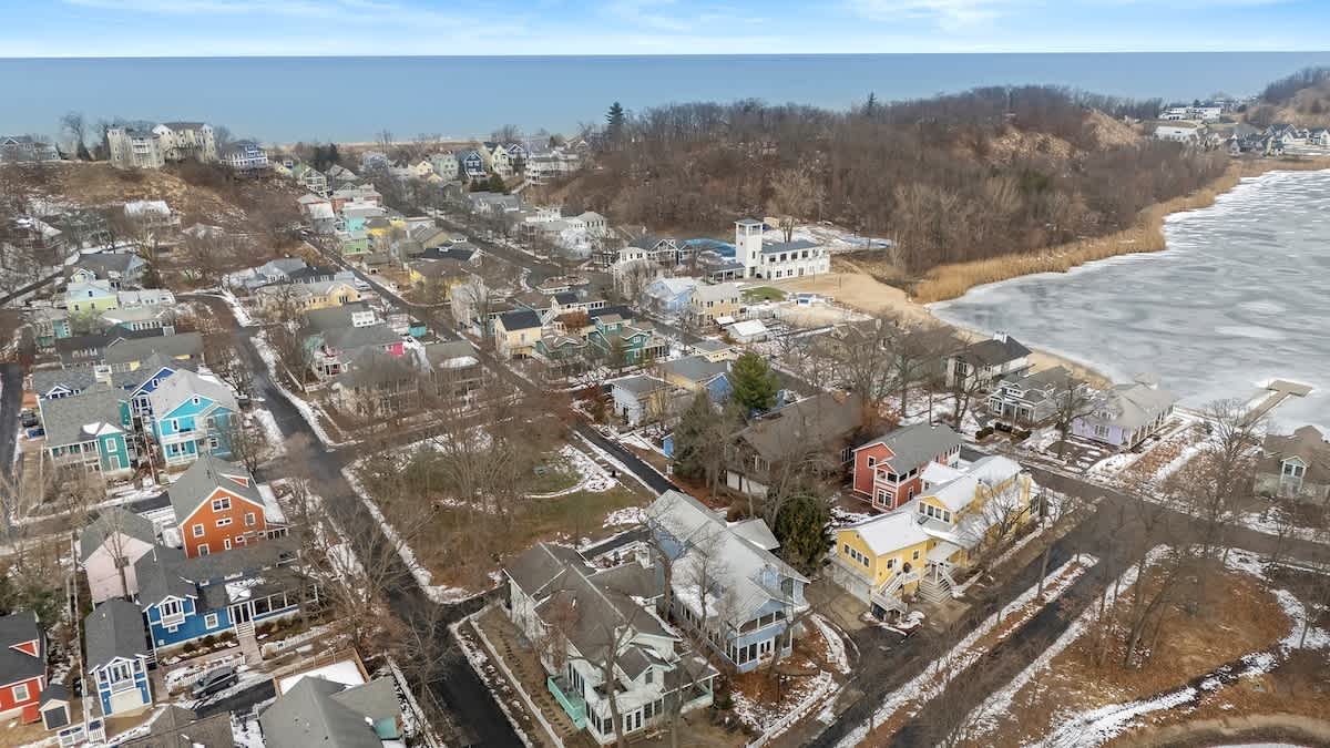 A bird’s-eye view of Sanctuary at Beachwalk resort.