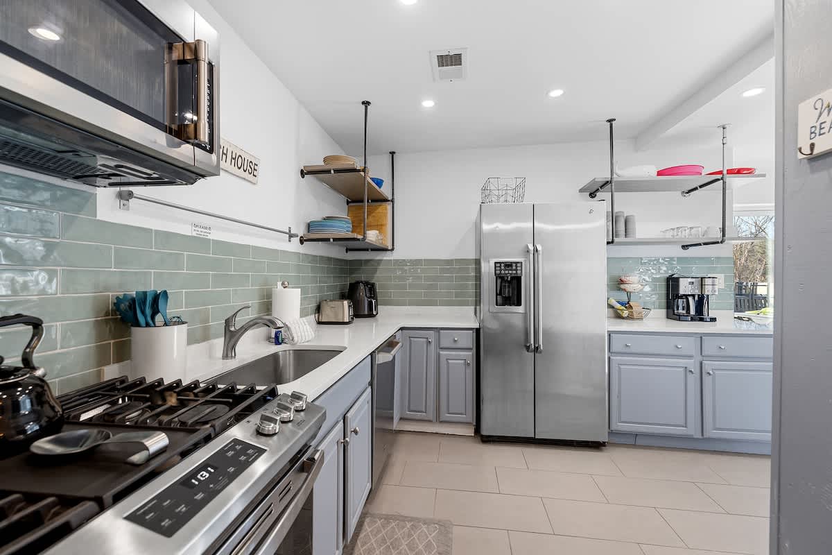 Stock the fridge and prep your beach snacks in this bright space.