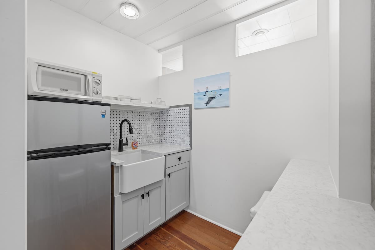 A handy kitchenette for quick snacks and cold drinks.