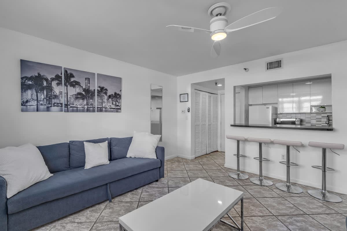 1 BLOCK FROM OCEAN 1 BR South Beach Collins Ave - Foto 6