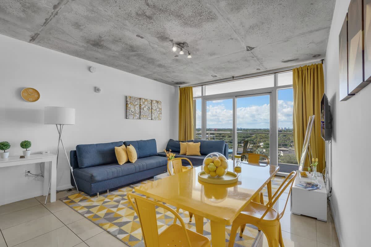 Modern 1 Bedroom Midtown Miami with 1 Free Parking