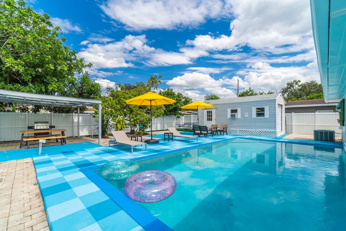 Bright 4BR with Pool and Game Room near Hard Rock