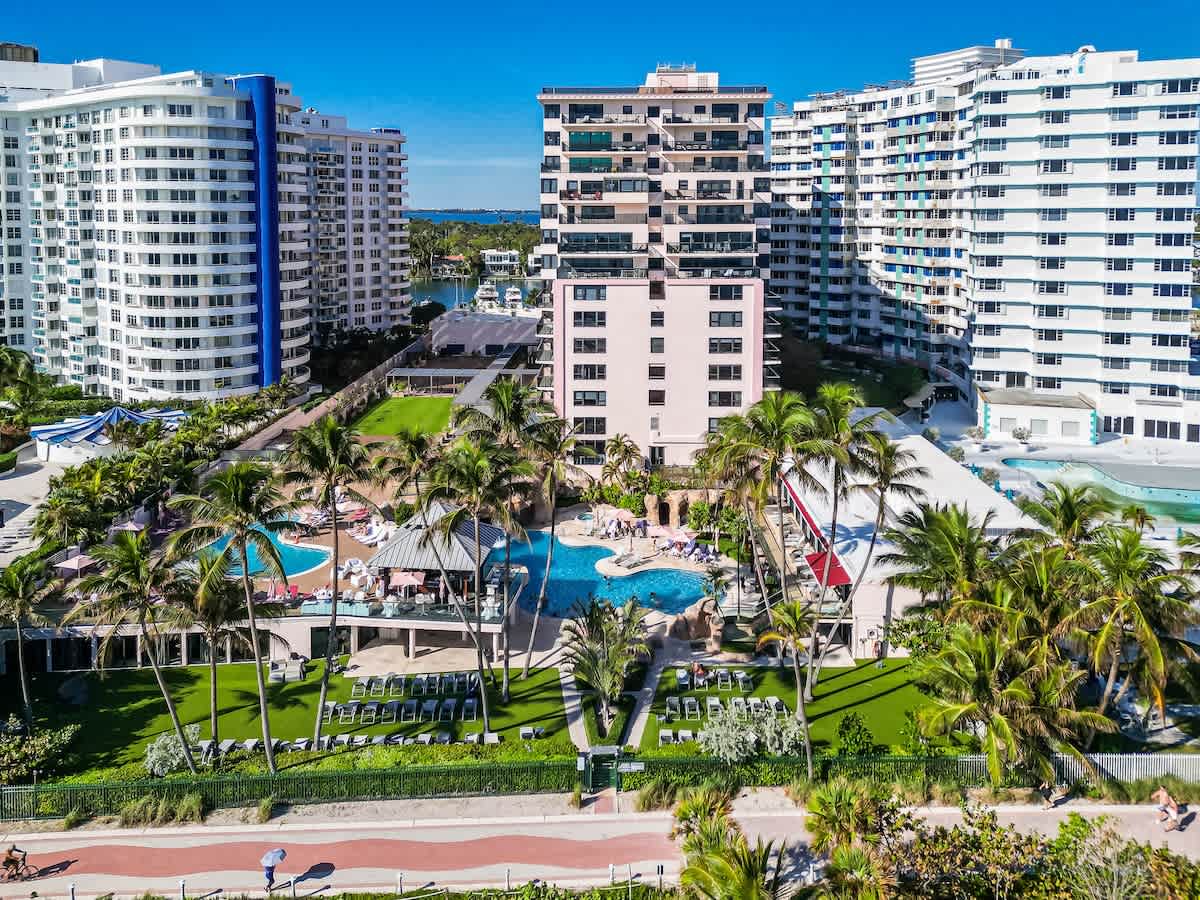 2 Bedrooms Unit OceanFront Resort The Alexander - Foto 24