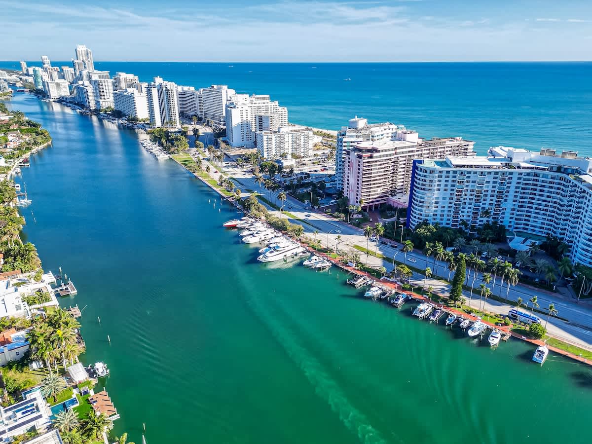 2 Bedrooms Unit OceanFront Resort The Alexander - Foto 26