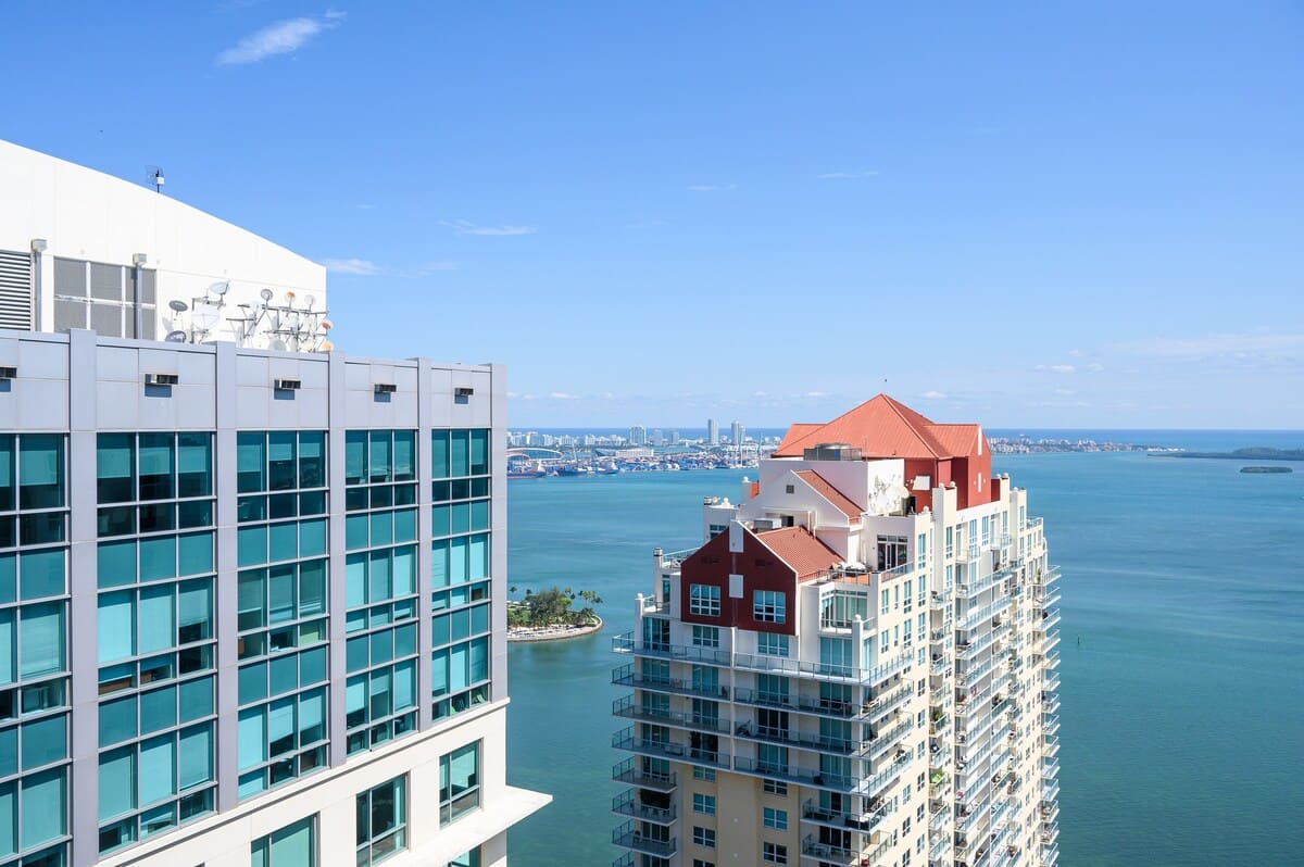 Brickell Luxury 4BR/3BA Duo | Balconies & Skyline