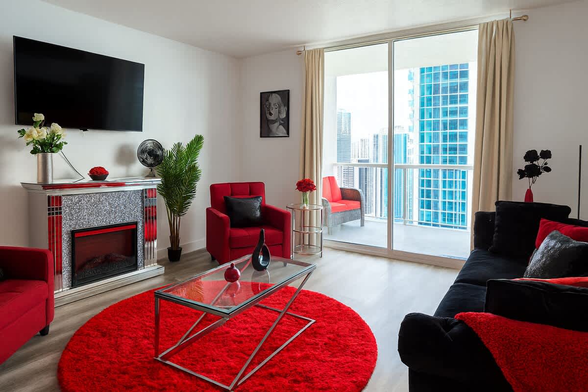 Brickell Luxury 4BR/3BA Duo | Balconies & Skyline