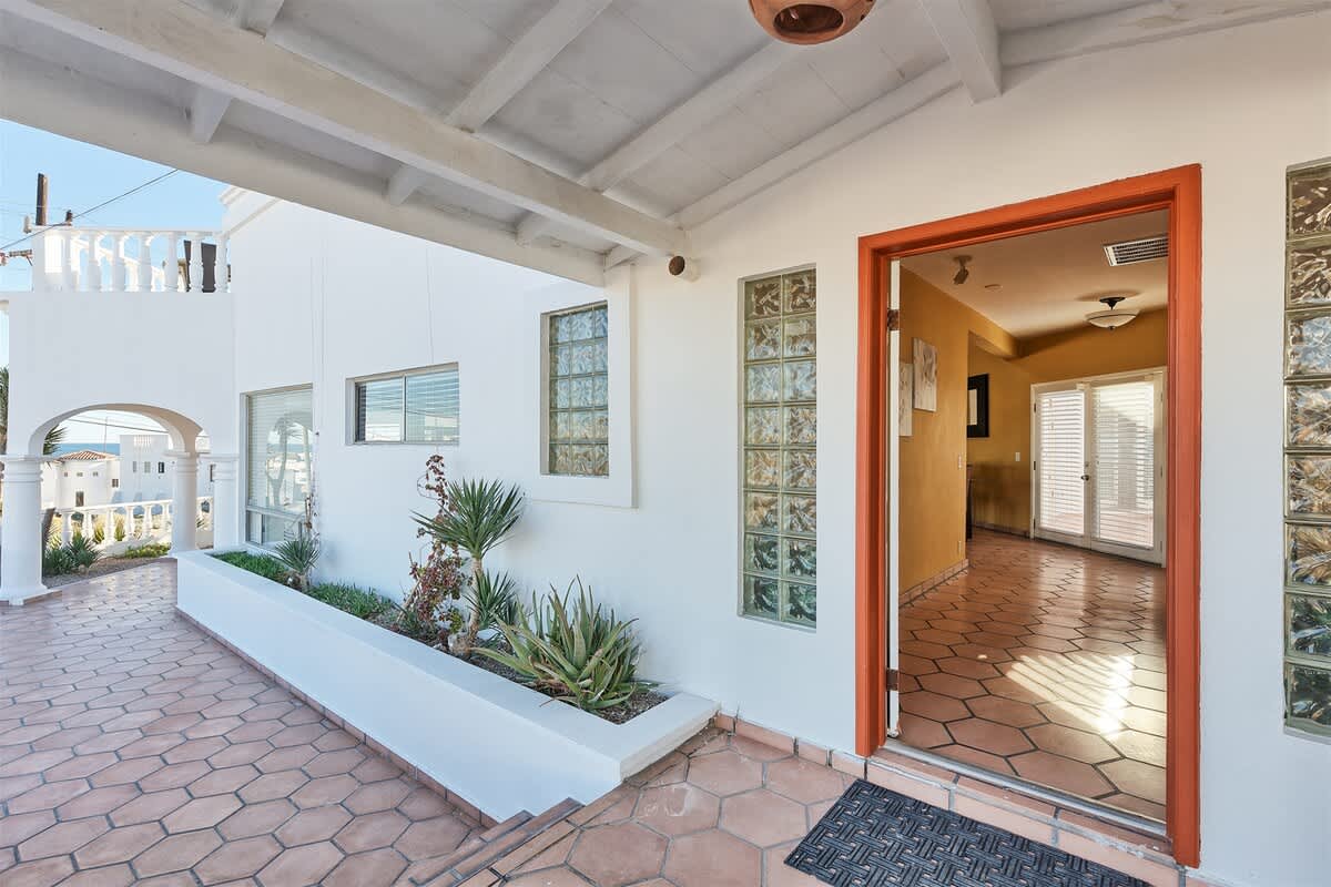 Stunning Oceanview Bungalow | Barefoot Bungalow 1