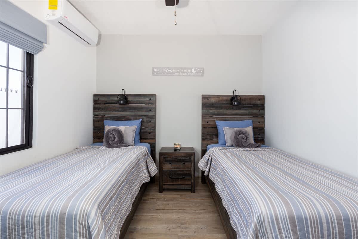 Casa Moderna en el Centro c/Piscina | Casa Llama