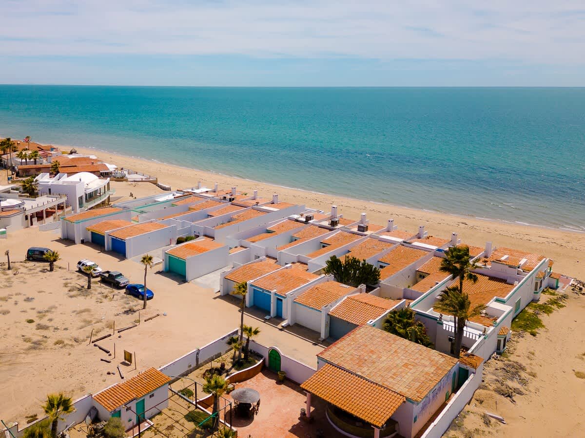 Comodo Condo Frente al Mar | Las Olas II 1