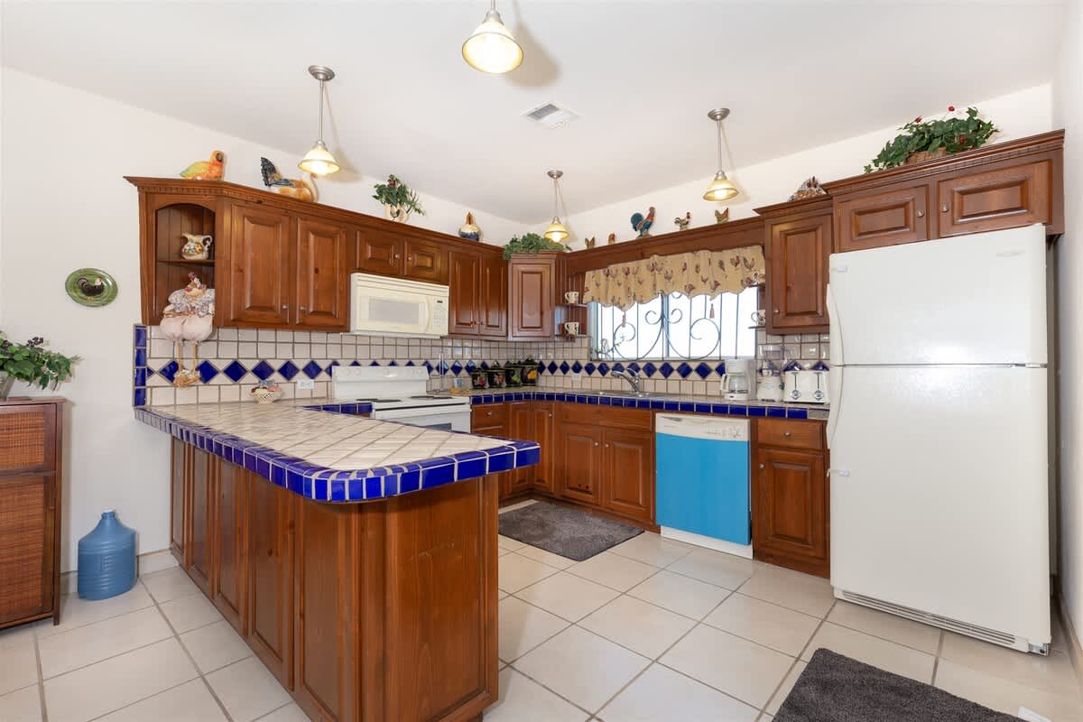 Clean & Spacious Oceanview Home | Casita del Mar