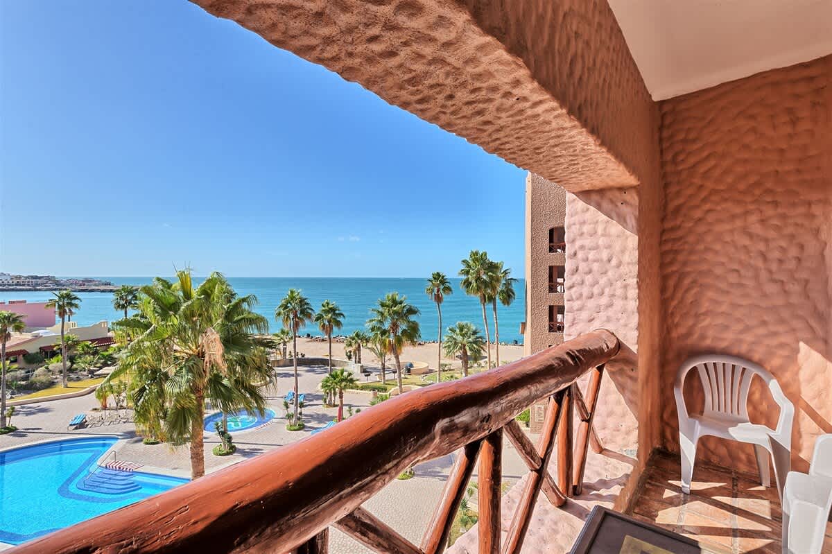 Encantador Condo en Gran Ubicación | Pinacate 412