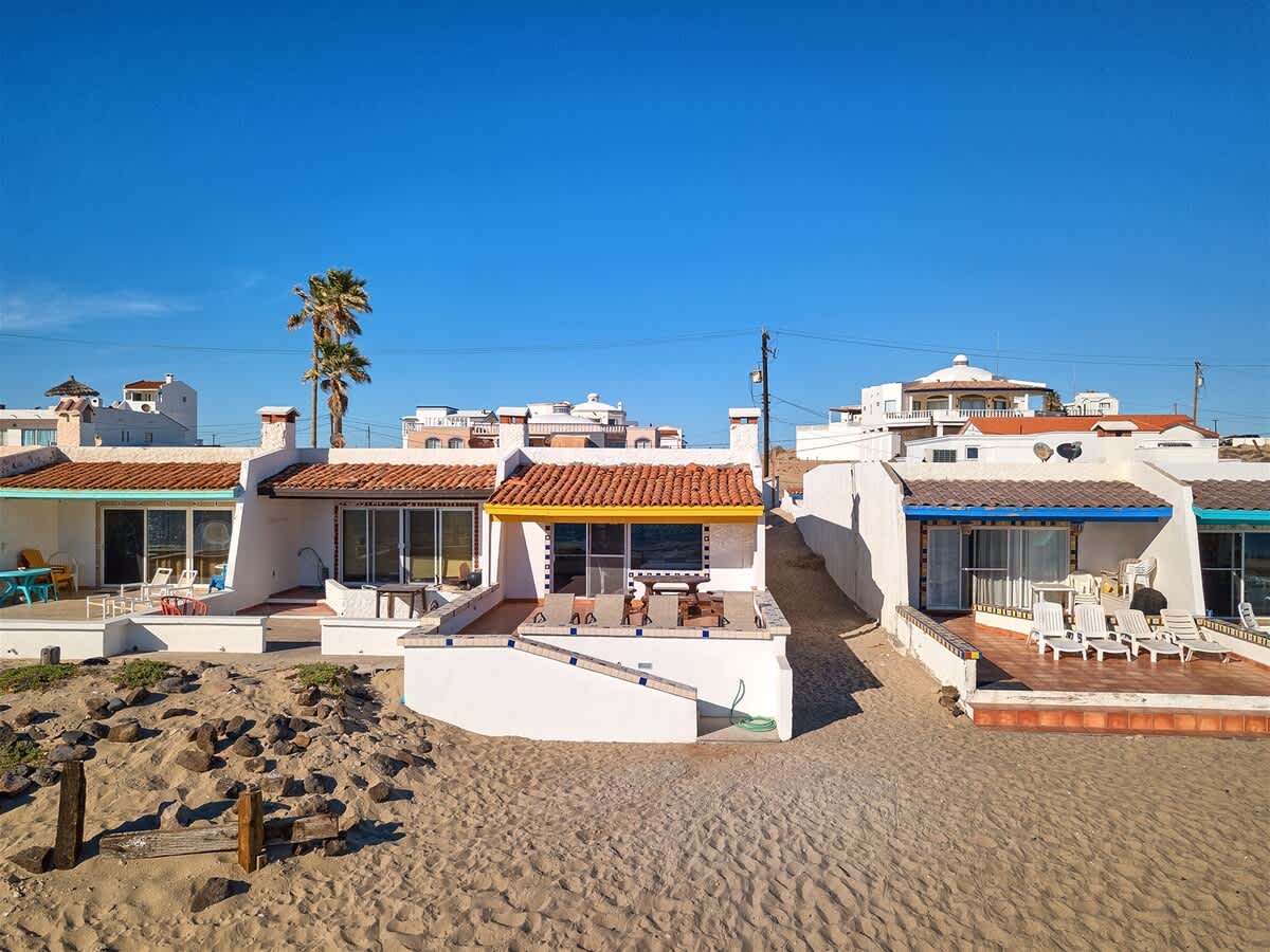 Bello y Limpio Condo Frente al Mar | Las Olas I 16