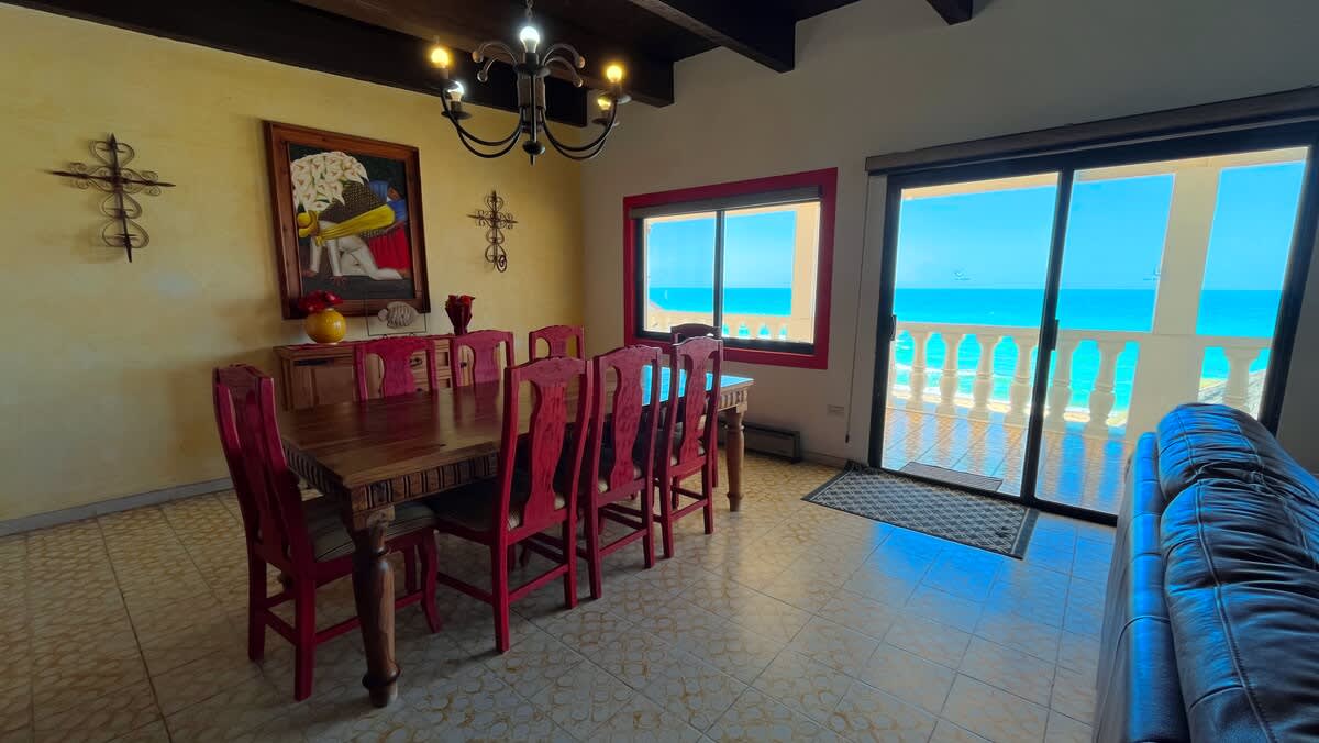 Impresionante Casa Frente al Mar | Casa Bogambilia