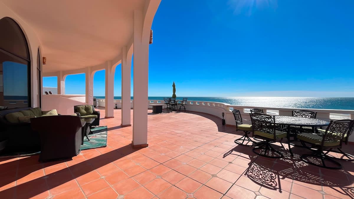 Espaciosa Casa en Las Conchas | Villa de la Playa