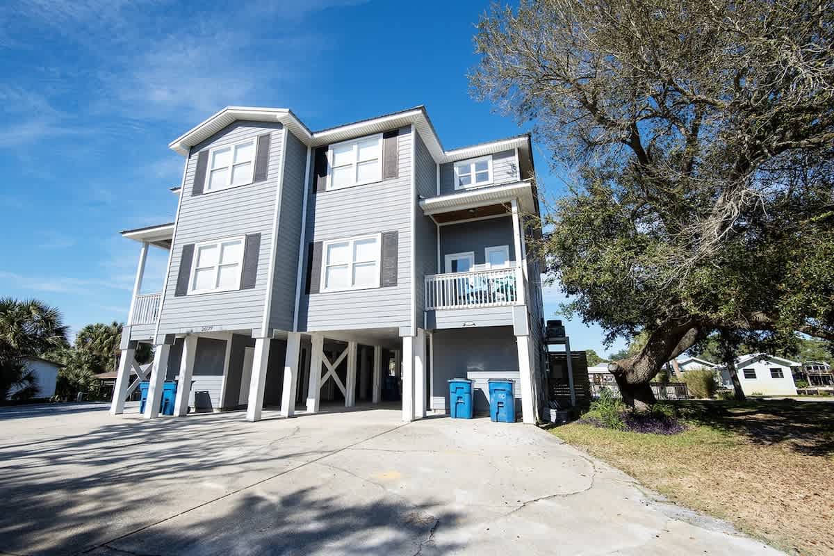Between The Buoy's 2/ Canal-Front Luxury Duplex — Orange Beach, AL — vacation rental